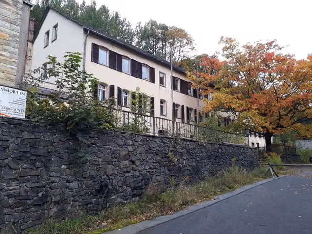 19th-century building with permit for 28 senior flats, Lückendorf